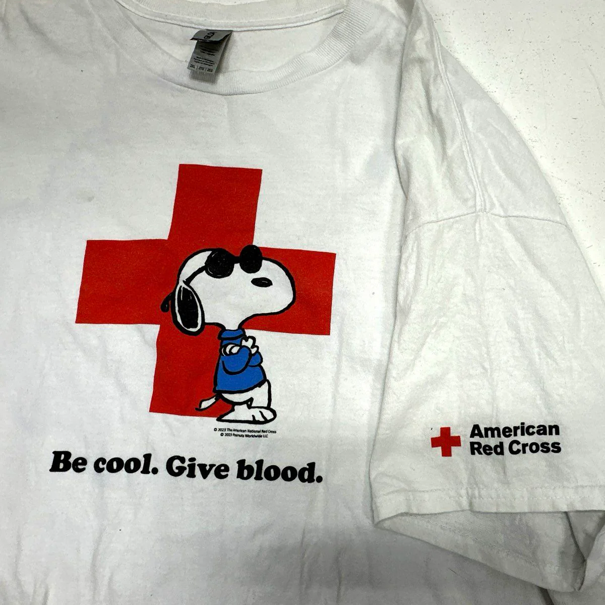 American Red Cross Snoopy Joe Cool Give Blood T-Shirt Peanuts 2023 Sz 2XL - Image 3