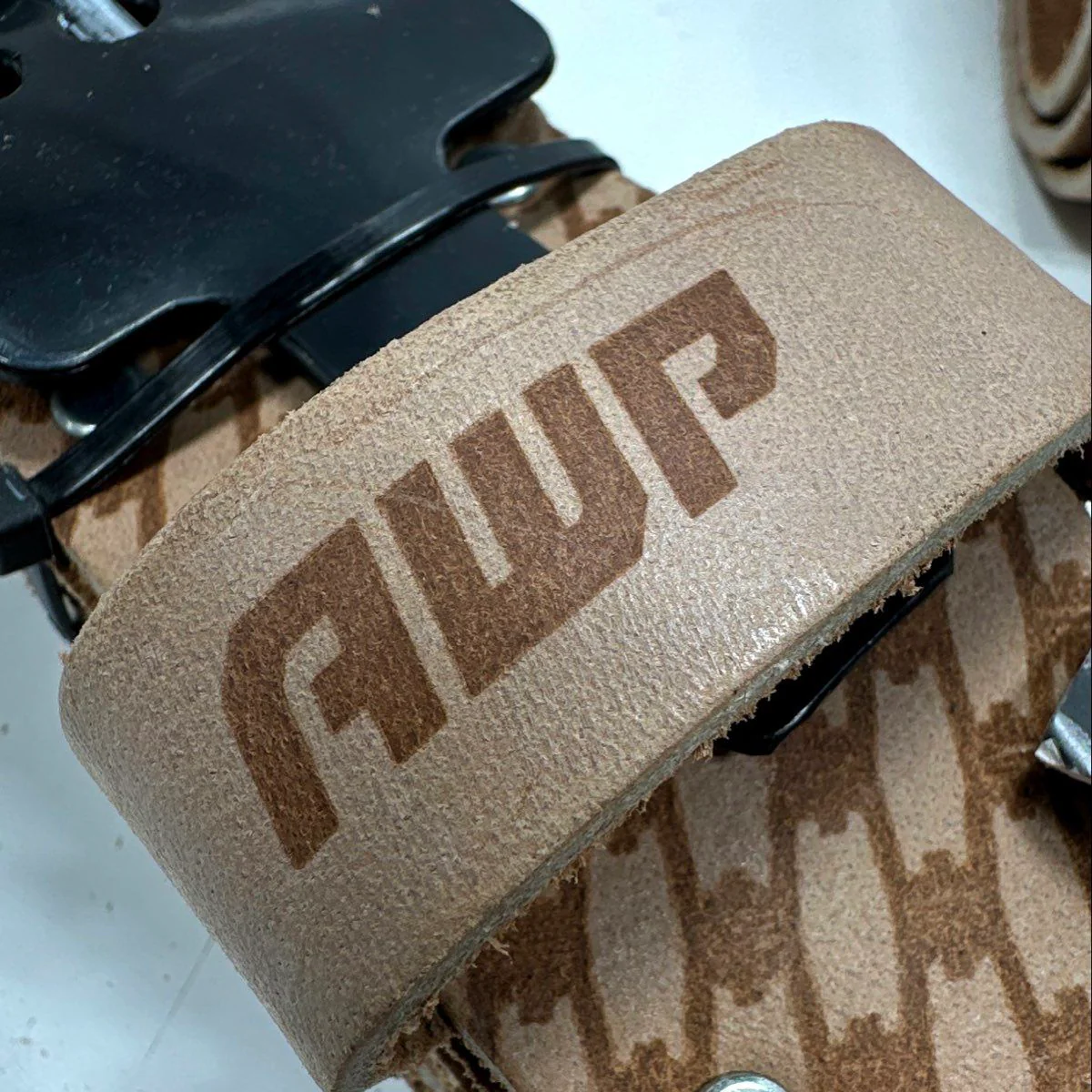 AWP Men's Lot of 5 Tan 2" Classic Leather Work Belts Fits 50" Waist NWT - Image 4