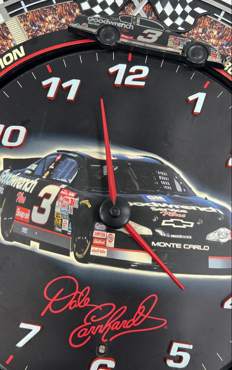 Dale Earnhardt #3 Racing Wall Clock 7 Time Champion 13" Vintage 2000 Goodwrench - Image 4