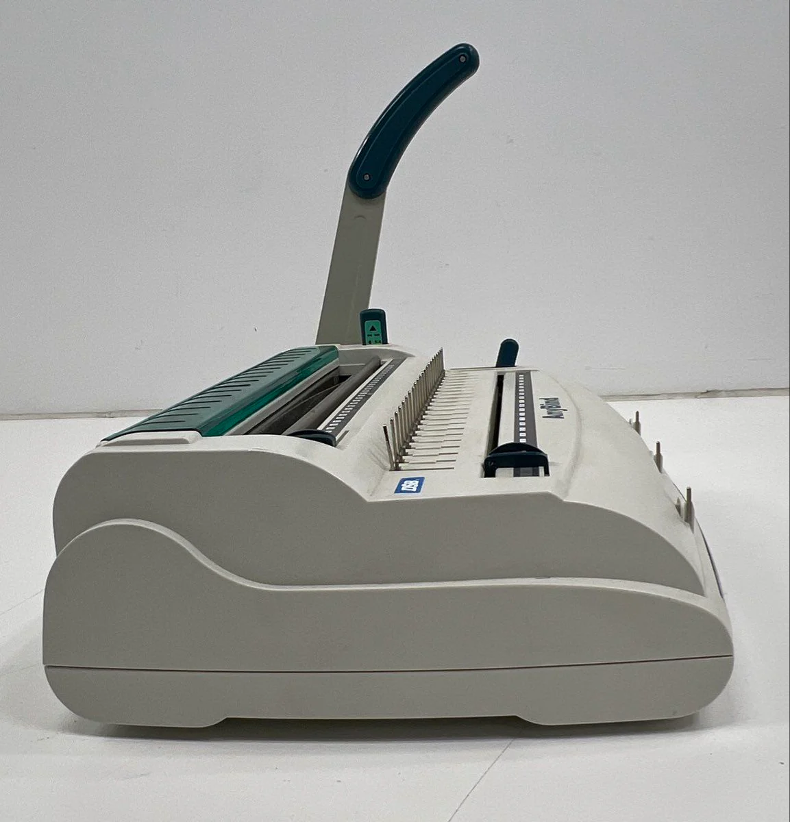 DSB AnyBind Manual Binding Machine Desktop Office Document Punch Binder 15 Inch - Image 3