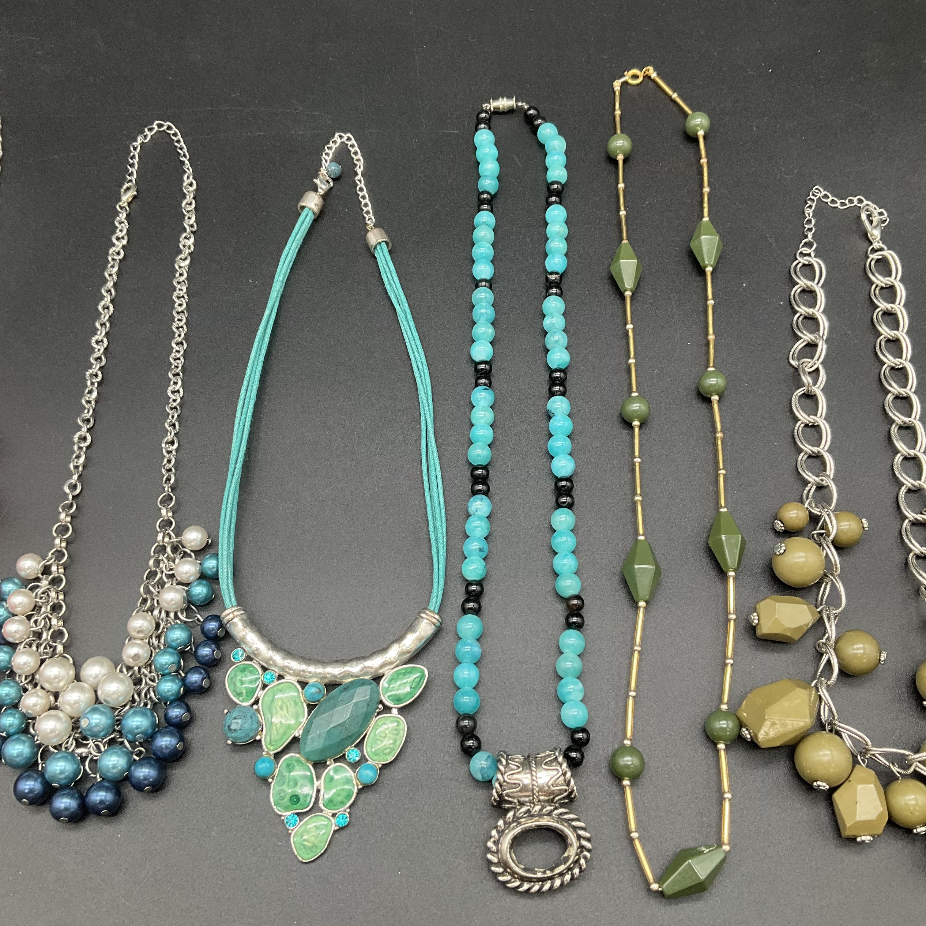 Fashion Statement Jewelry Lot of 8 Necklaces Beaded Bib Pendant Multi-Strand - Image 3