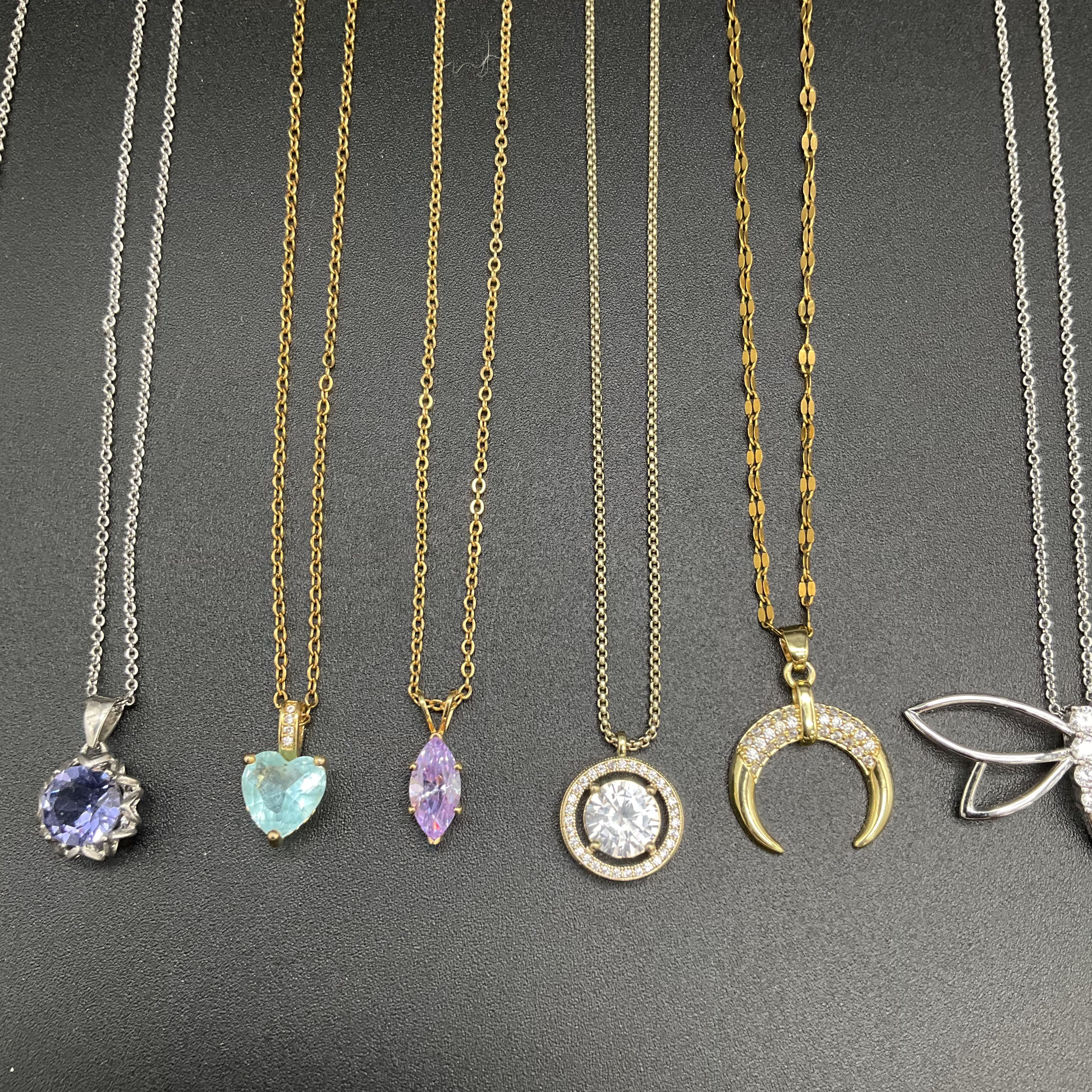Rhinestone Fashion Costume Jewelry Lot of 14 Necklaces Pendants Cross Heart - Image 4