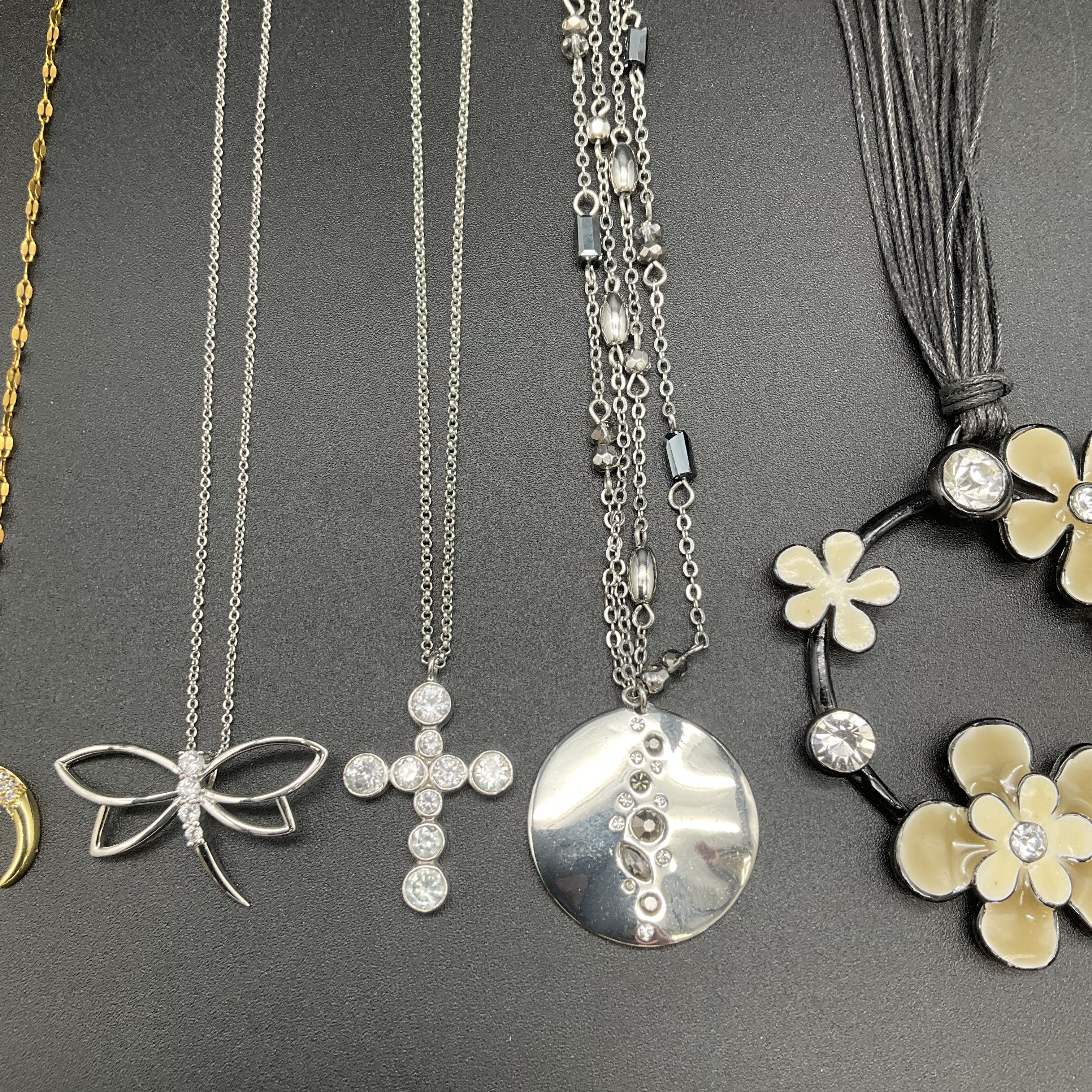 Rhinestone Fashion Costume Jewelry Lot of 14 Necklaces Pendants Cross Heart - Image 5