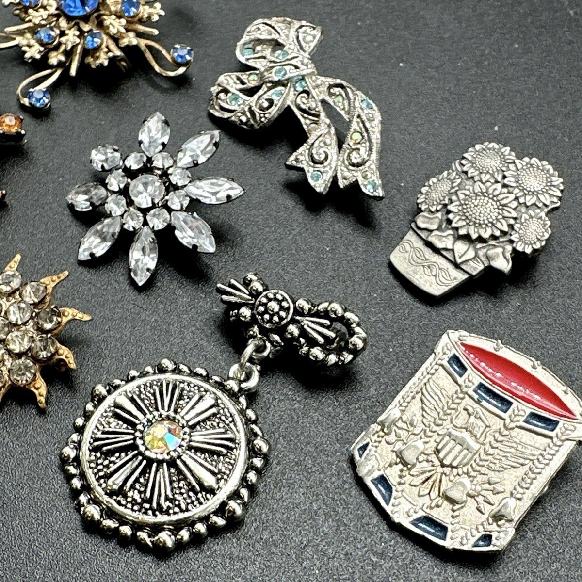 Vintage and Modern Rhinestone Floral Starburst Brooches Jewelry Lot of 8 - Image 3