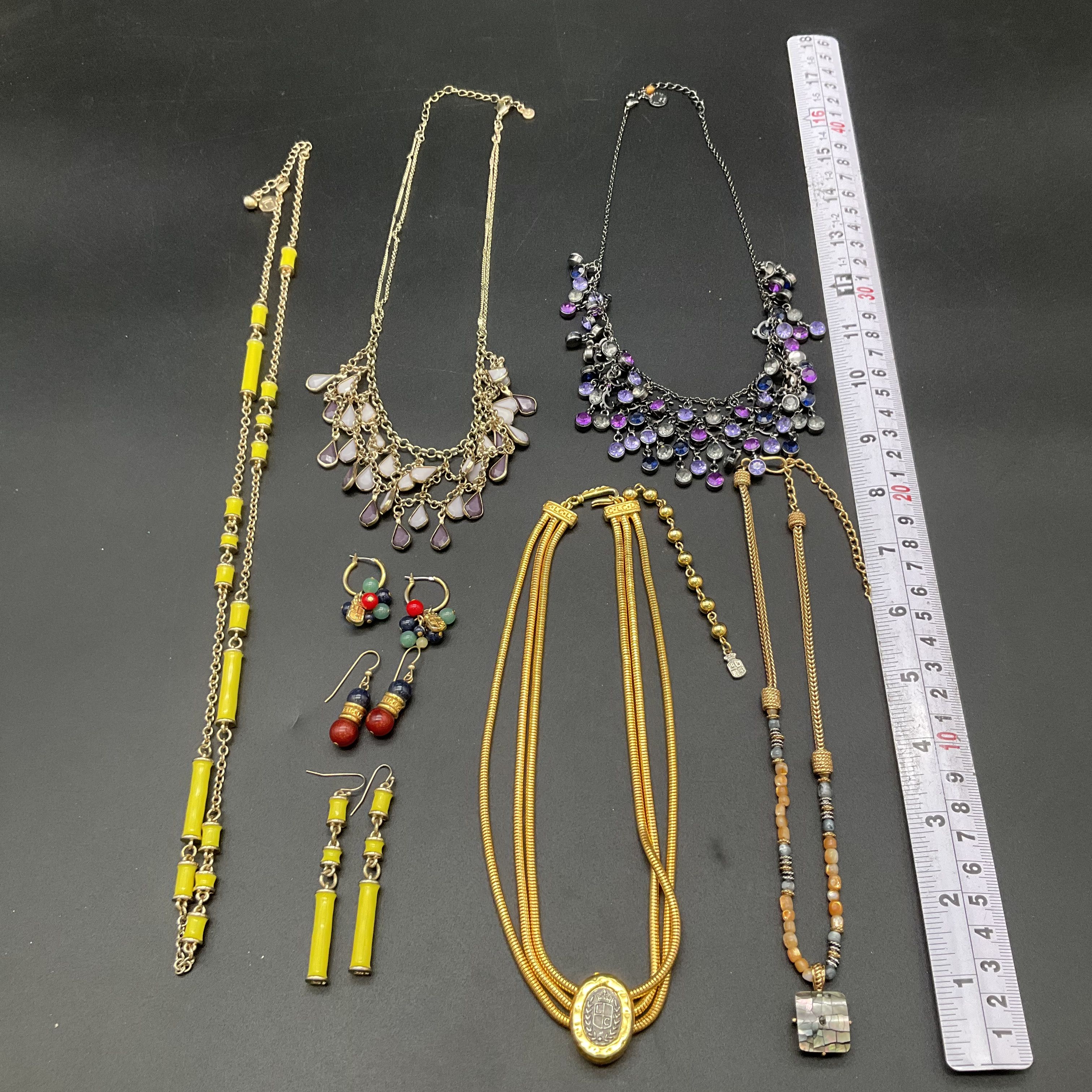 Vintage Liz Claiborne Jewelry Lot 8pc Necklaces Earrings Gold Silver Tone - Image 7