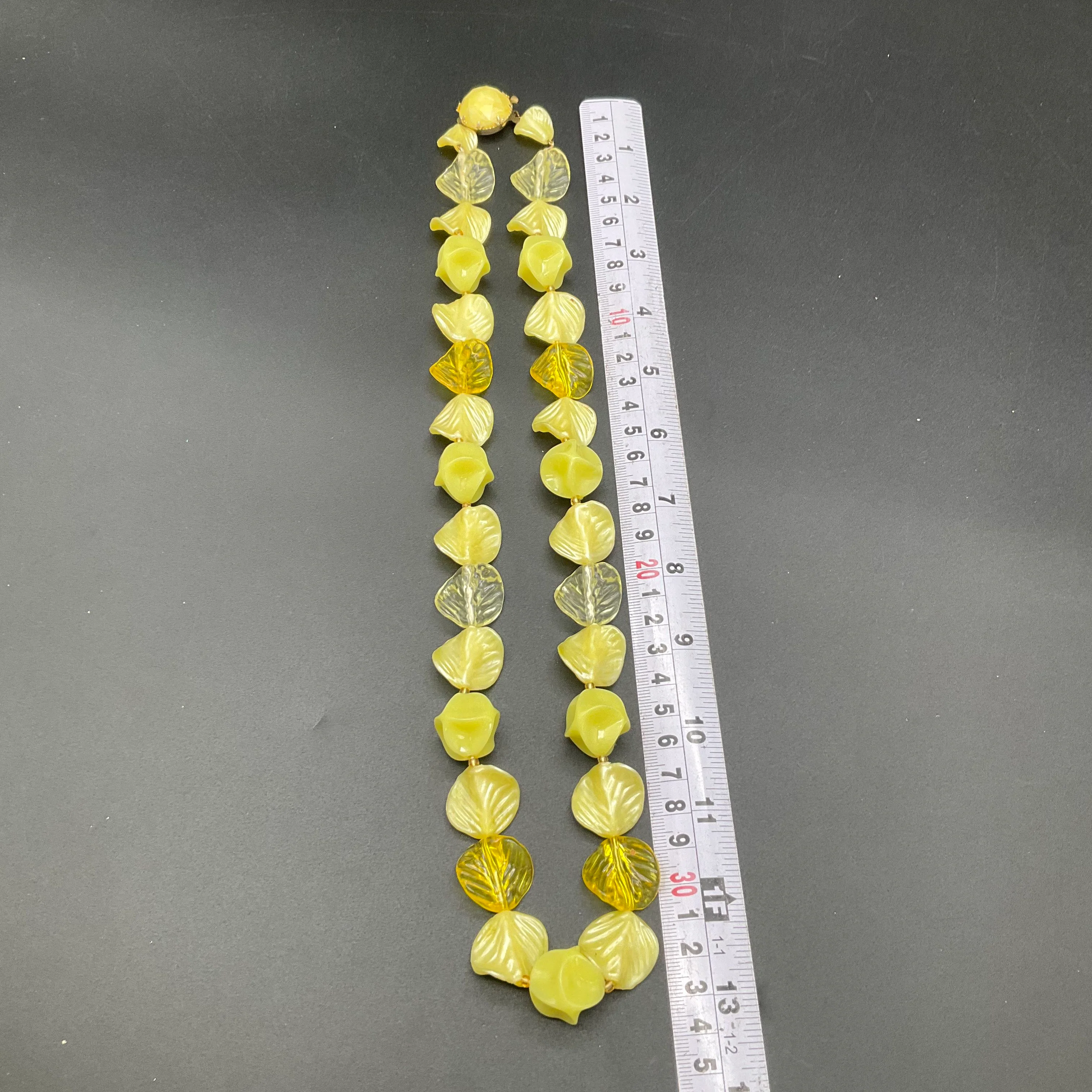 Vintage West Germany Yellow Molded Plastic Leaf Bead Necklace 16" - Image 5