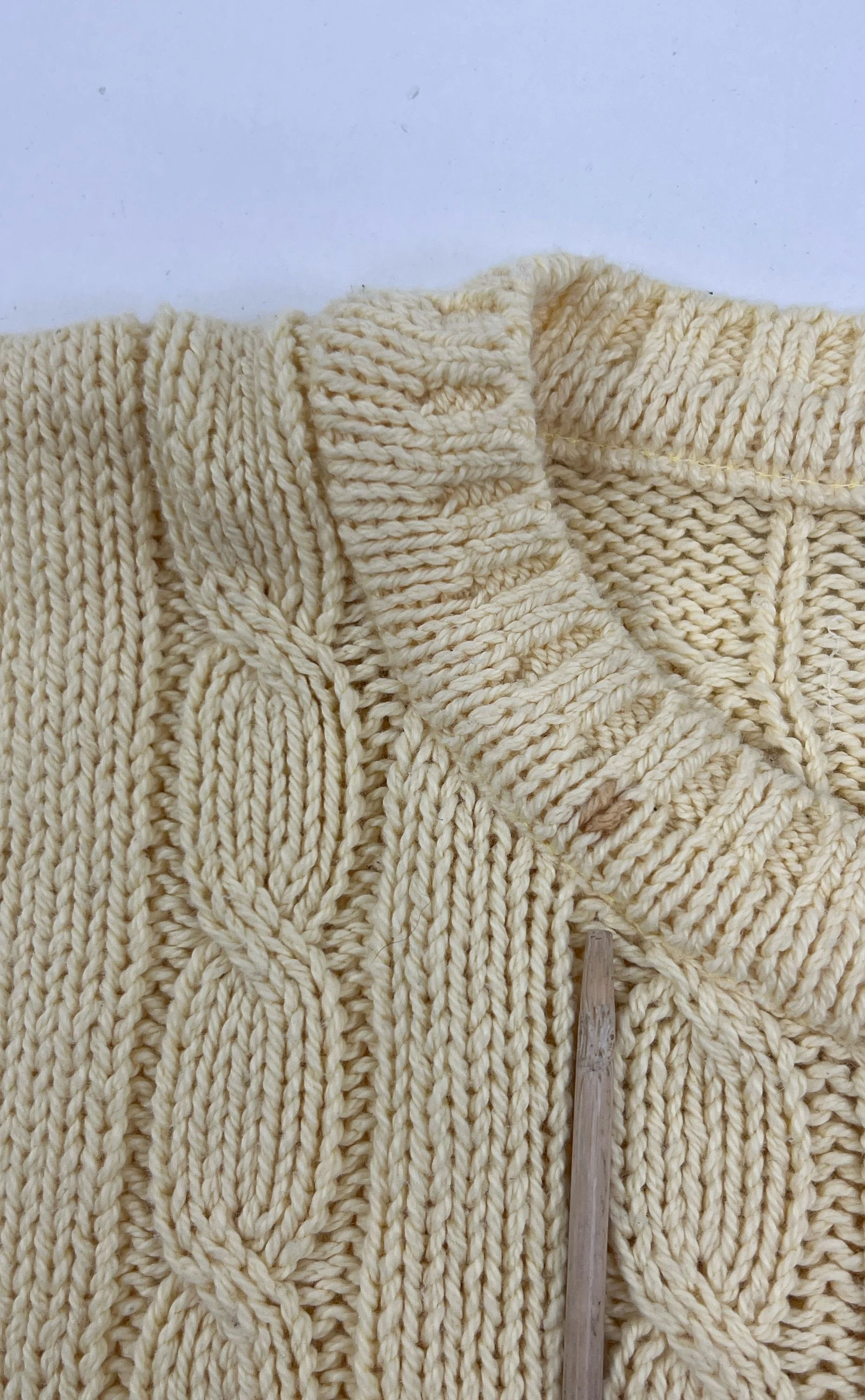 Vintage Women's Tony Lambert Light Yellow Cable Knit Pullover Sweater - Medium - Image 6