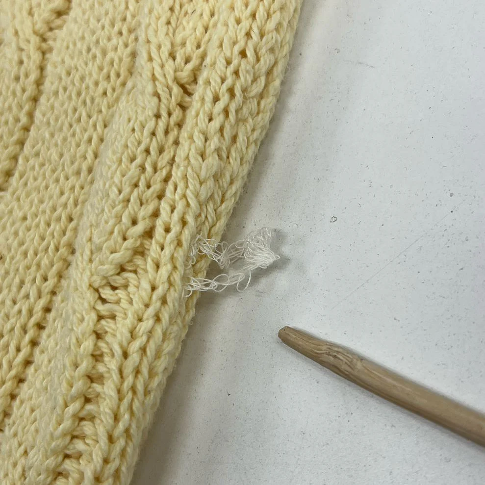 Vintage Women's Tony Lambert Light Yellow Cable Knit Pullover Sweater - Medium - Image 7