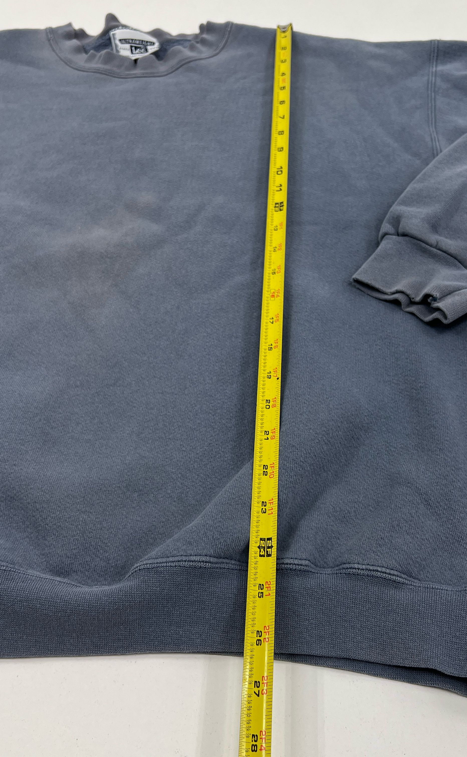 VTG Men's Lee Ultraweight Faded Purple Grey Pullover Sweatshirt - Size Large - Image 5